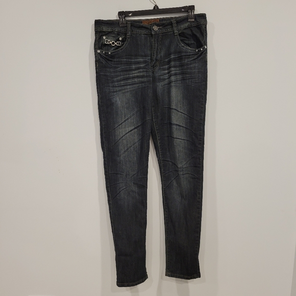 free culture Denim - Free Cultrue Jeans with Stone Decal